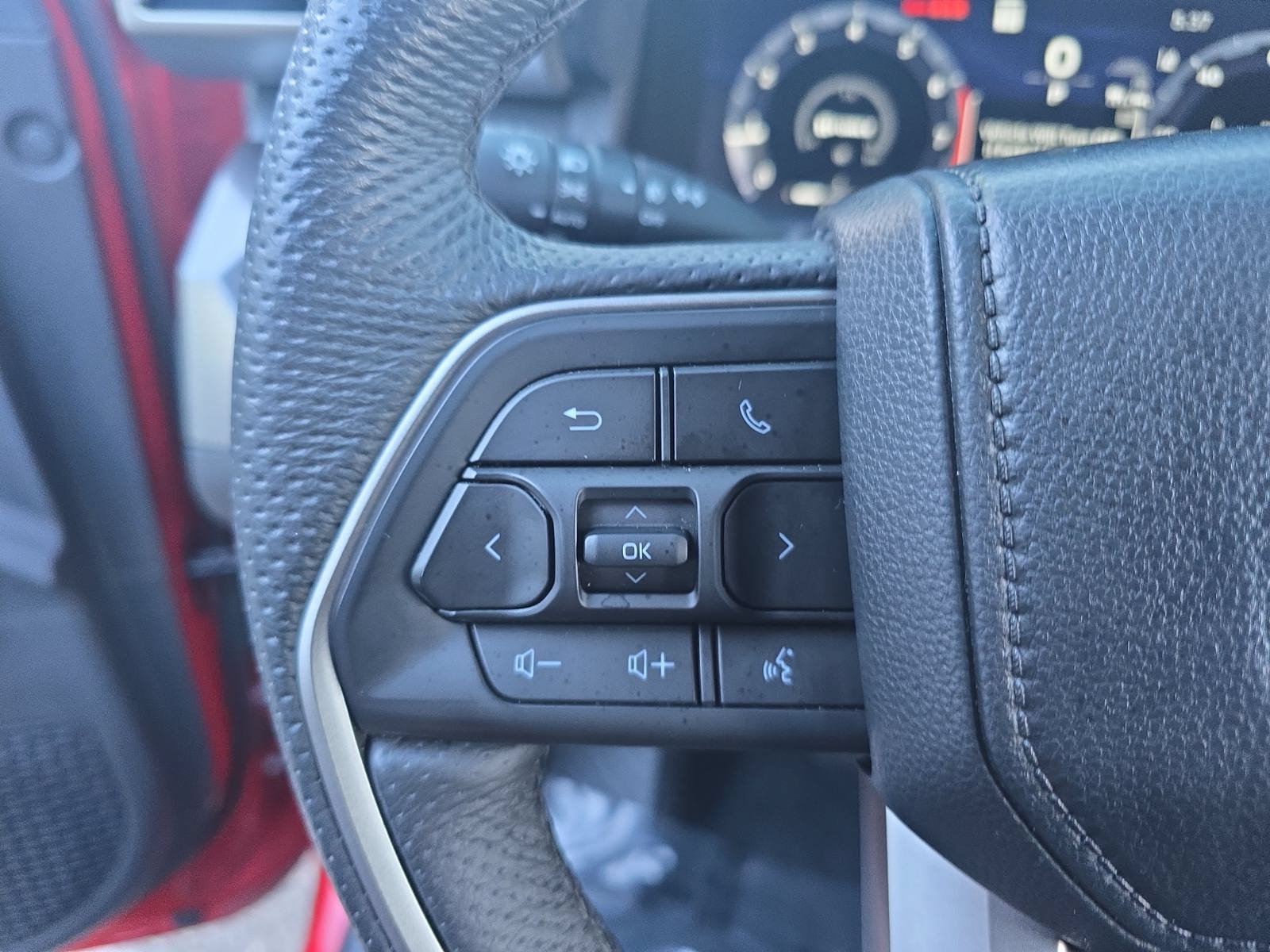 Used 2024 Toyota Tacoma TRD Off-Road AWD/4WD image 17