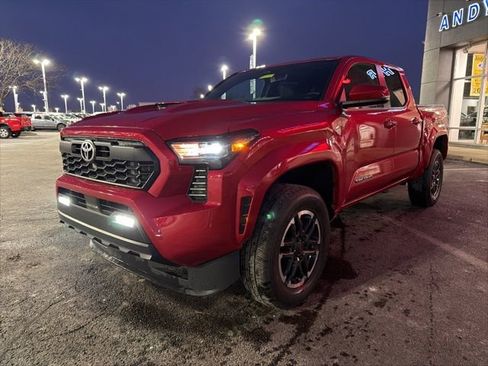 Used 2024 Toyota Tacoma TRD Sport image 10