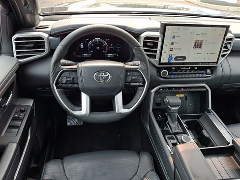 Used 2024 Toyota Sequoia Platinum AWD/4WD image 11