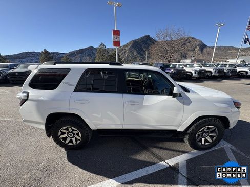Certified 2022 Toyota 4Runner TRD Off-Road image 9