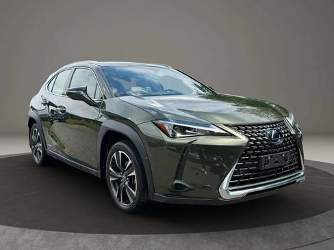Used 2021 Lexus UX 250h w/ Premium Package AWD/4WD image 3