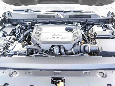 New 2026 Nissan Armada SL w/ Captain's Chari Seat Package RWD image 26