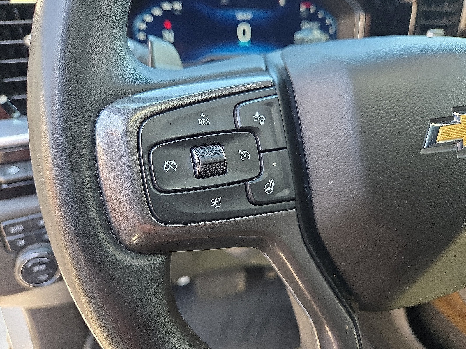 Used 2023 Chevrolet Silverado 1500 High Country w/ High Country Premium Package AWD/4WD image 12