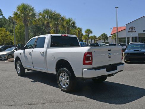 Used 2024 RAM 2500 Laramie w/ Safety Group AWD/4WD image 3