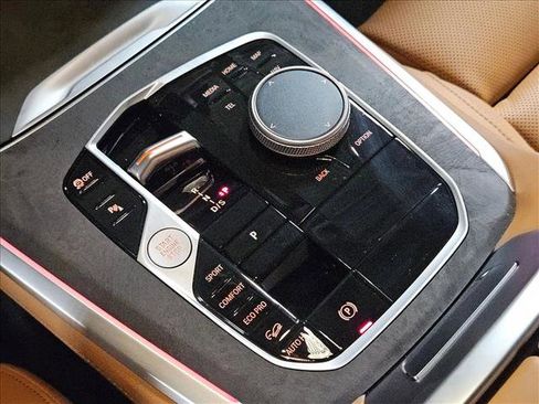 Used 2025 BMW X5 xDrive40i w/ M Sport Package image 12