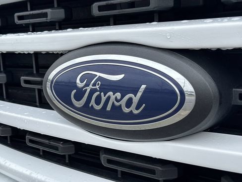 Certified 2023 Ford F150 XLT w/ Trailer Tow Package AWD/4WD image 10