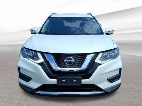 Used 2019 Nissan Rogue SV w/ Premium Package AWD/4WD image 9