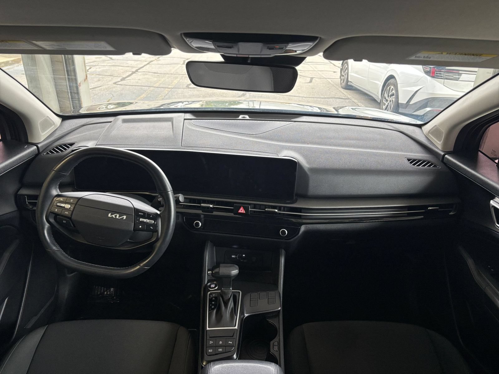 Used 2026 Kia Sportage LX FWD image 32