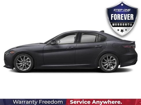 New 2026 Alfa Romeo Giulia w/ Driving Assist Package RWD image 4