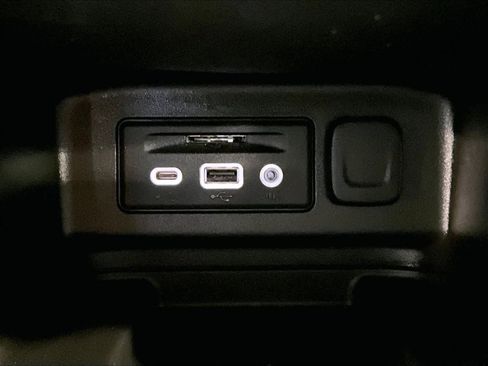 Used 2022 Chevrolet Equinox Premier image 27