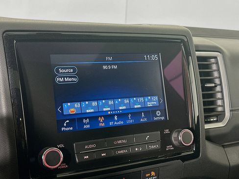 Used 2024 Nissan Frontier SL w/ Technology Package image 21