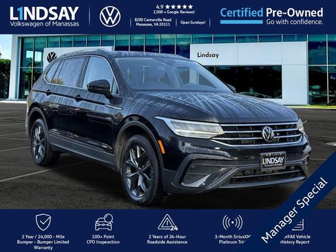 Certified 2022 Volkswagen Tiguan SE image 1