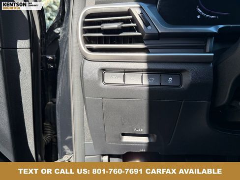 Used 2025 Kia Telluride S AWD/4WD image 20