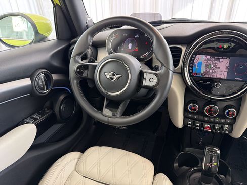 Used 2024 MINI Cooper S FWD image 28