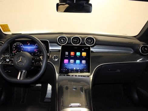 Certified 2026 Mercedes-Benz GLC 300 image 33