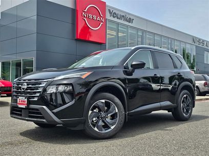 New 2025 Nissan Rogue SV w/ SV Premium Package