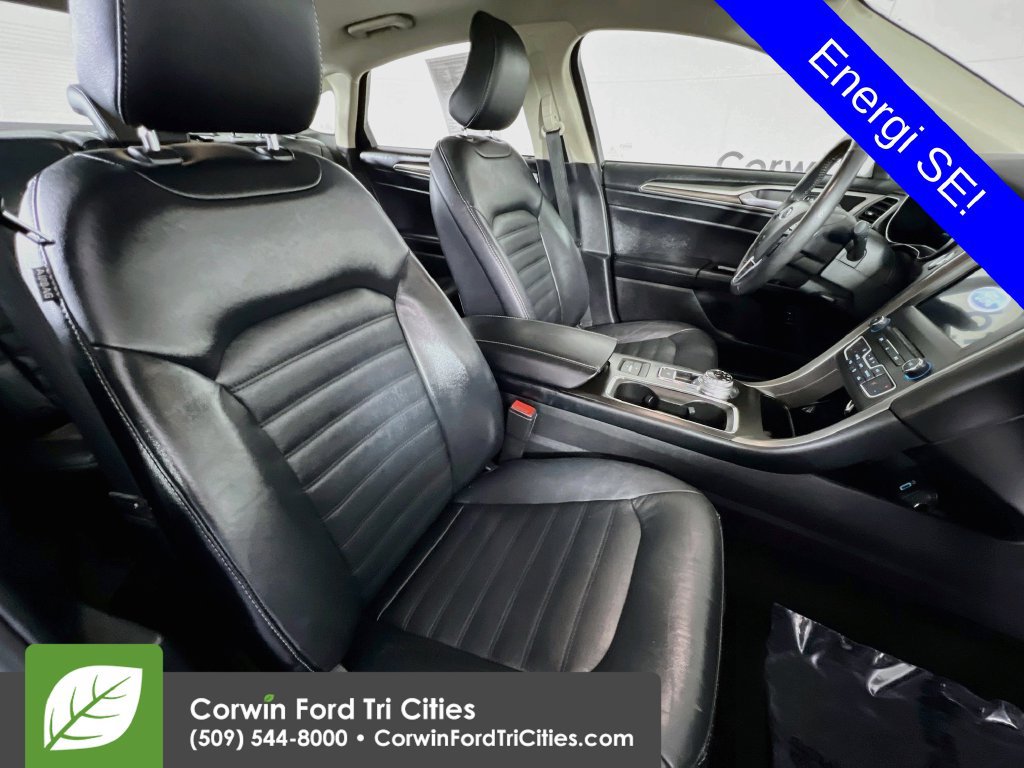 Used 2018 Ford Fusion Energi SE FWD image 16