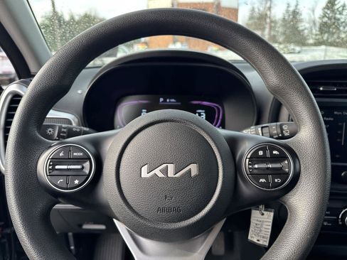 Used 2023 Kia Soul LX w/ Option Group 015 image 17