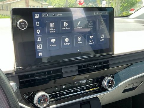 Certified 2025 Honda Prologue EX image 35