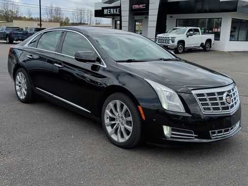 Used 2015 Cadillac XTS Luxury FWD image 3