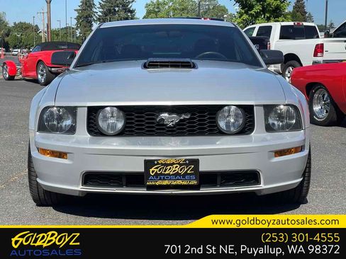 Used 2006 Ford Mustang GT RWD image 9