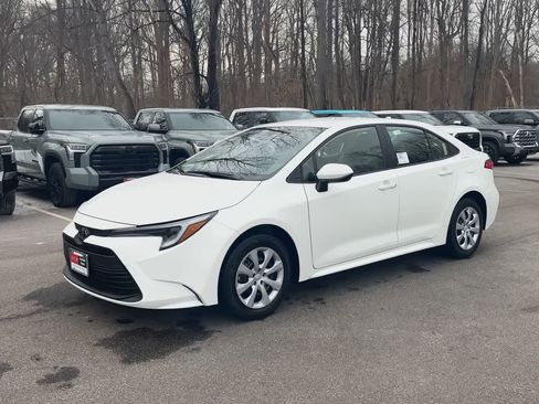 New 2026 Toyota Corolla LE image 4