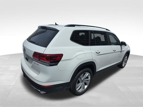 Used 2023 Volkswagen Atlas SE w/ Panoramic Sunroof Package FWD image 6