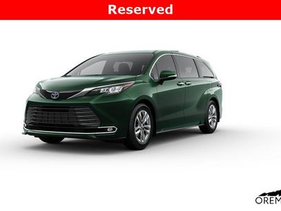 New 2025 Toyota Sienna Limited