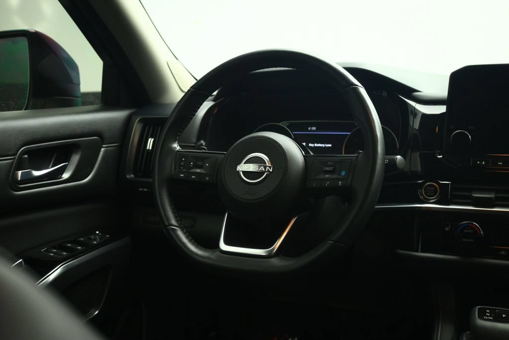 Used 2023 Nissan Pathfinder SL w/ SL Premium Package FWD image 39
