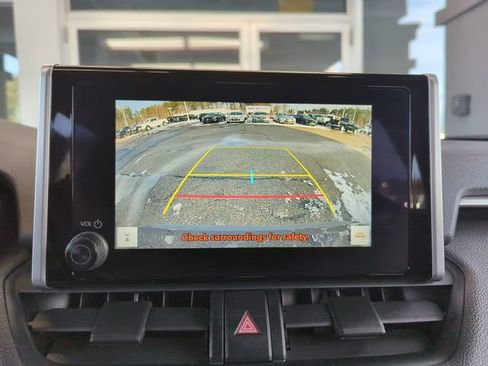 Used 2025 Toyota RAV4 XLE image 23