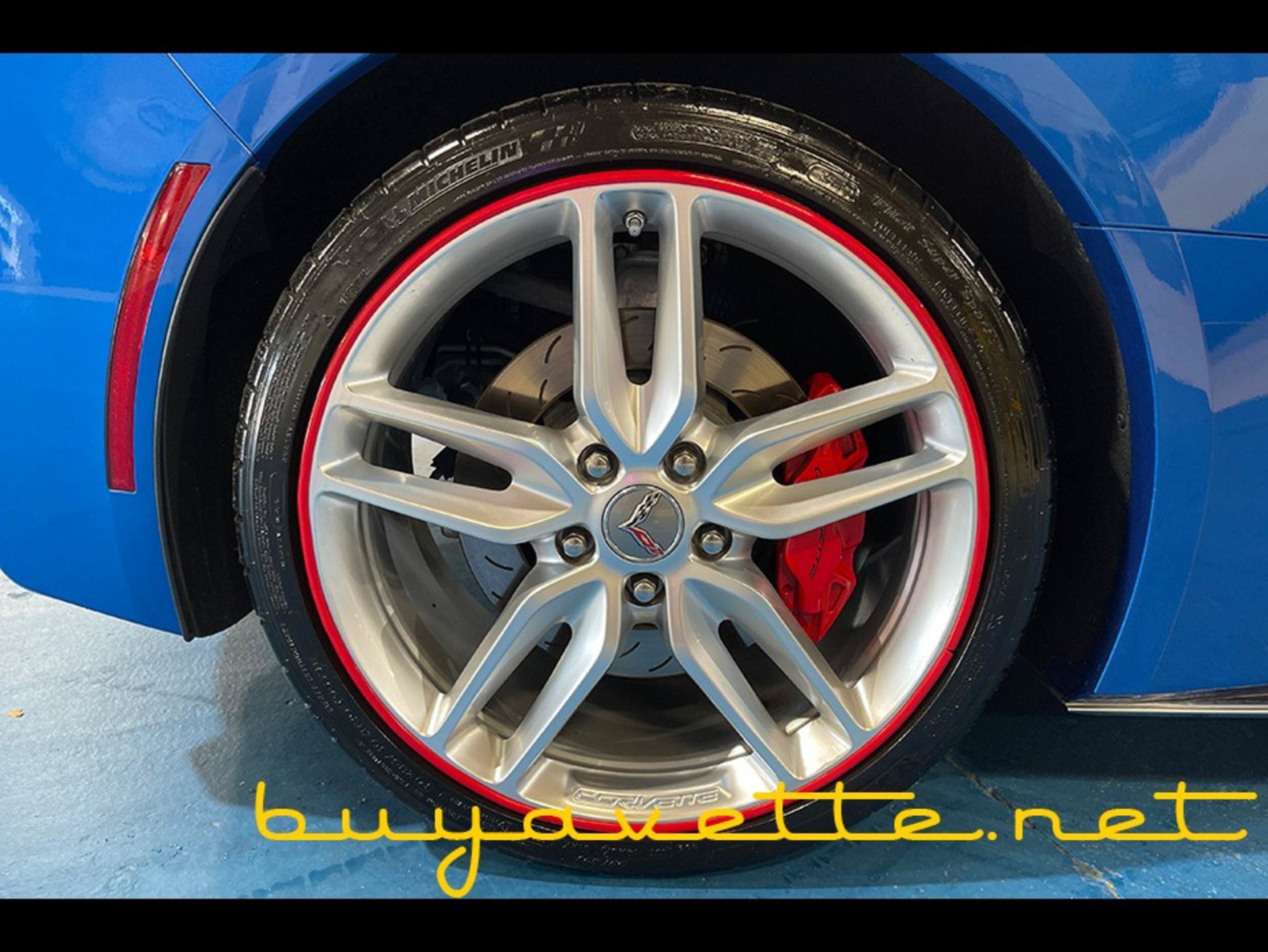 Used 2015 Chevrolet Corvette Stingray Coupe w/ 2LT Preferred Equipment Group RWD image 11