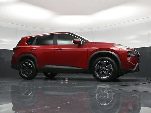 Used 2025 Nissan Rogue SV AWD/4WD image 53