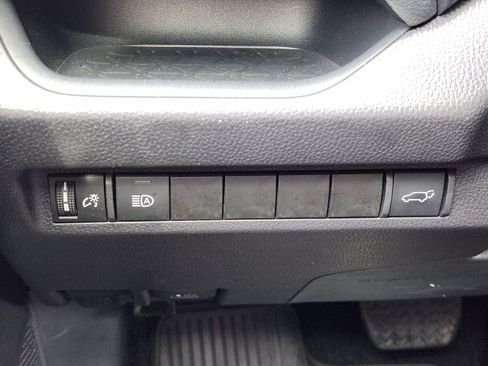 Used 2025 Toyota RAV4 XLE Premium FWD image 26