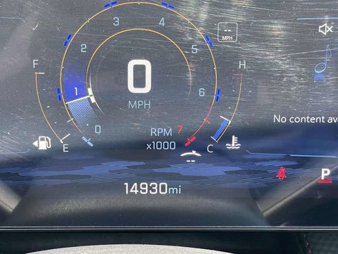 Used 2025 Chevrolet Equinox RS w/ Safety and Technology Package FWD image 13