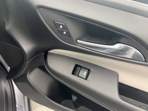 Used 2024 Buick Envista Avenir image 25