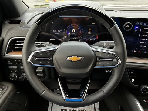 New 2026 Chevrolet Suburban High Country AWD/4WD image 10