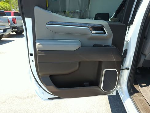 Used 2025 Chevrolet Silverado 1500 LTZ w/ LTZ Premium Texas Edition AWD/4WD image 28