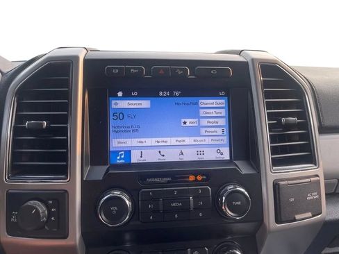 Used 2019 Ford F250 Lariat w/ Lariat Value Package AWD/4WD image 28