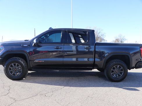 Used 2024 GMC Sierra 1500 AT4X image 4
