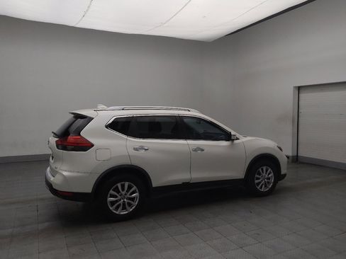 Used 2017 Nissan Rogue SV image 10