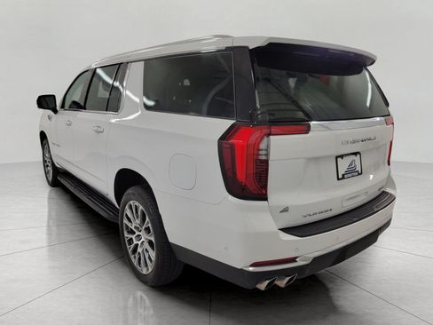 Used 2025 GMC Yukon XL Denali AWD/4WD image 21