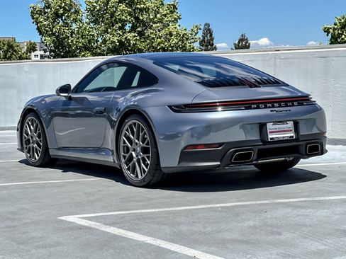 Used 2025 Porsche 911 Carrera RWD image 3