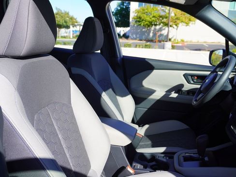 Used 2025 Subaru Forester image 16