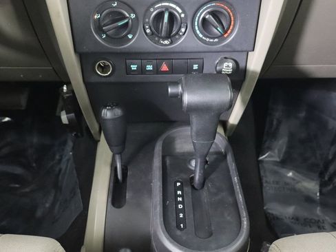 Used 2008 Jeep Wrangler Unlimited Rubicon w/ PWR Convenience Group image 20