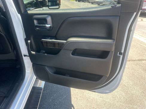 Used 2015 GMC Sierra 3500 Denali w/ Duramax Plus Package AWD/4WD image 17
