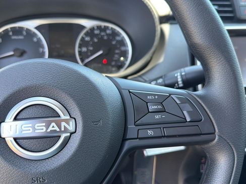 Used 2025 Nissan Versa S w/ S Plus Package FWD image 21