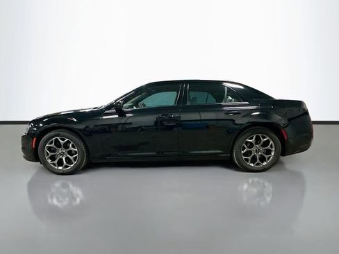 Used 2017 Chrysler 300 S image 9