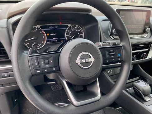 Certified 2023 Nissan Rogue SV image 12