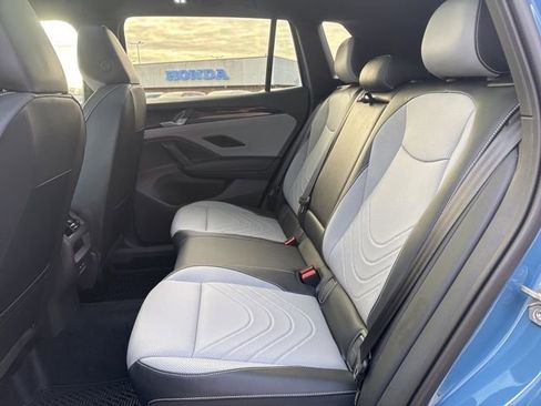 New 2026 Volkswagen Tiguan SE R-Line AWD/4WD image 22