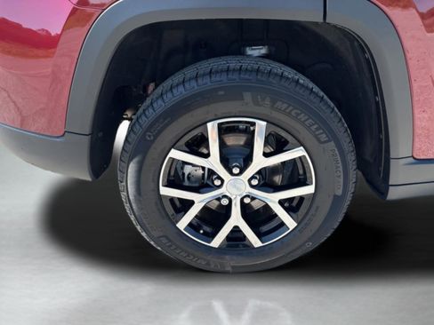 Used 2025 Jeep Grand Cherokee Limited w/ Trailer Tow Package image 42